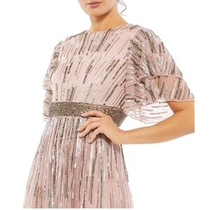 MAC DUGGAL Dress Size 4 Evening Gown Sequin Pink Layered Sleeve Beaded NEW